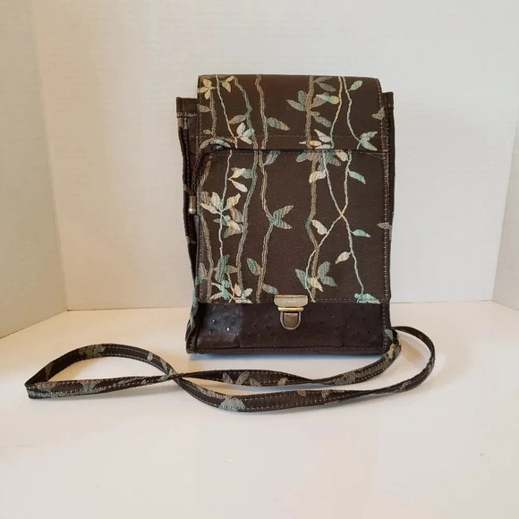 The Tea Garden Womans Brown Faux Ostrich Leather/Floral Fabric Crossbody Bag. - Picture 12 of 13